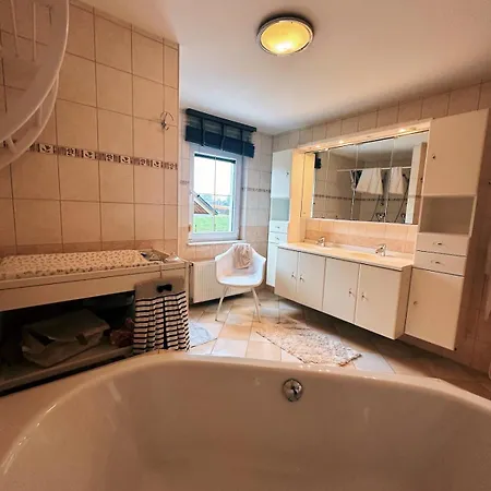 Rustic Haven Tatil Evi La-Roche-en-Ardenne